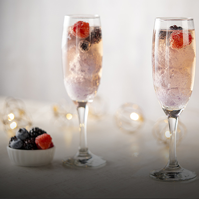 RED FRUIT ICE CREAM WITH SPARKLING WINE